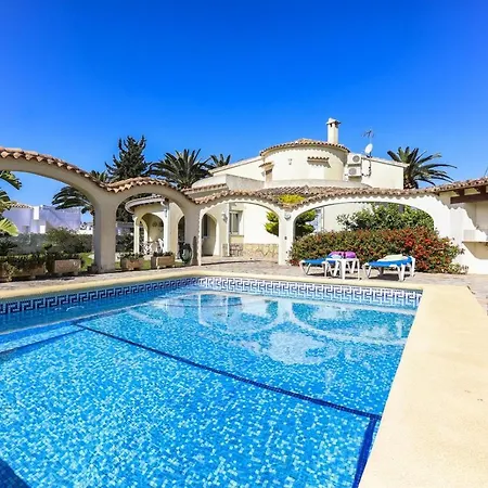 055 Retiro - Deniasol Villa *