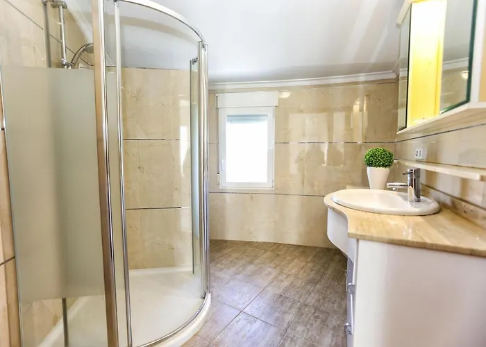 055 Retiro - Deniasol Villa