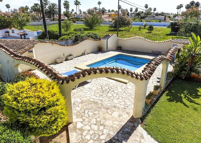 055 Retiro - Deniasol Villa *